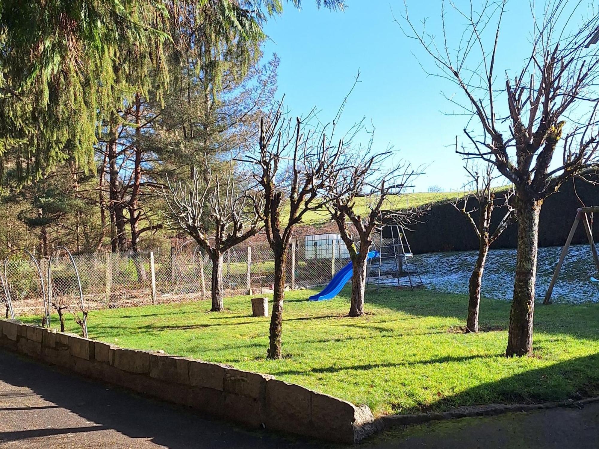 Le Petit Lac Bourganeuf Bagian luar foto